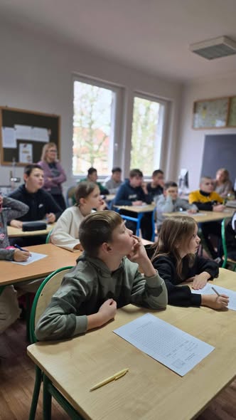 Na obrazku widać osoby